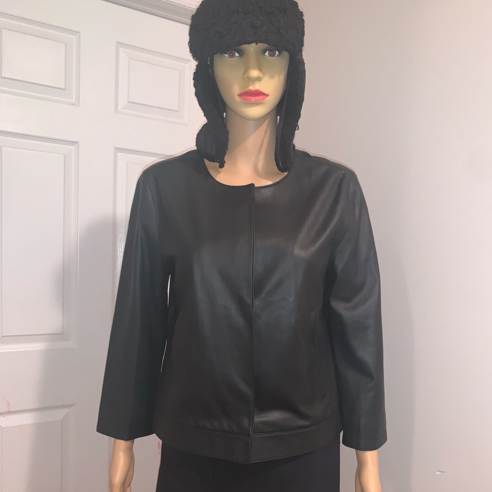 DKNY WOMEN BRAND NEW LEATHER JACKET 💜